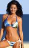 Brooke Burke pe nisip