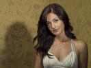Brooke Langton in alb