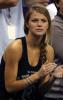 Brooklyn Decker pe scaun