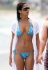 Camila Alves in albastru