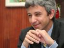 Dan Diaconescu zambeste