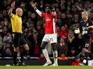 Emmanuel Adebayor se cearta cu arbitrul