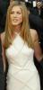 Jennifer Aniston intr o rochie alba