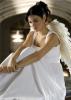 Maite Perroni Beoriegui imbracata in alb