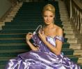 Valentina Pelinel intr o reclama pentru parfum
